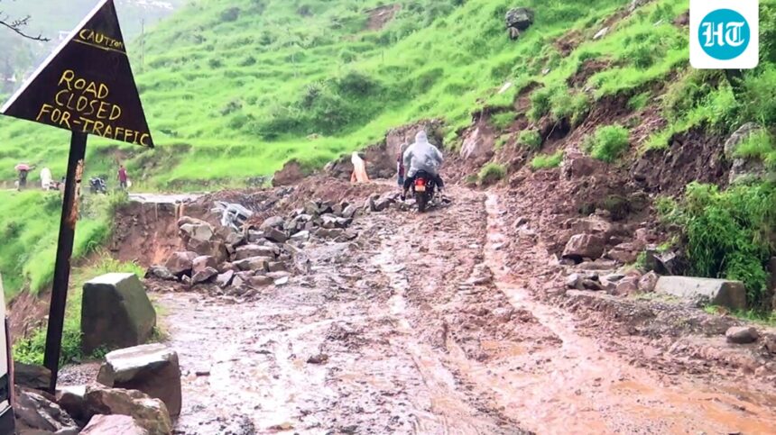 vehicle-stuck-in-mud-for-hours,-17-year-old-girl-dies-en-route-to-hospital-in-j&k’s-rajouri