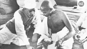 ht-archives:-‘quit-india’-begins,-british-crack-down-with-tear-gas-squibs,-lathis,-arrests