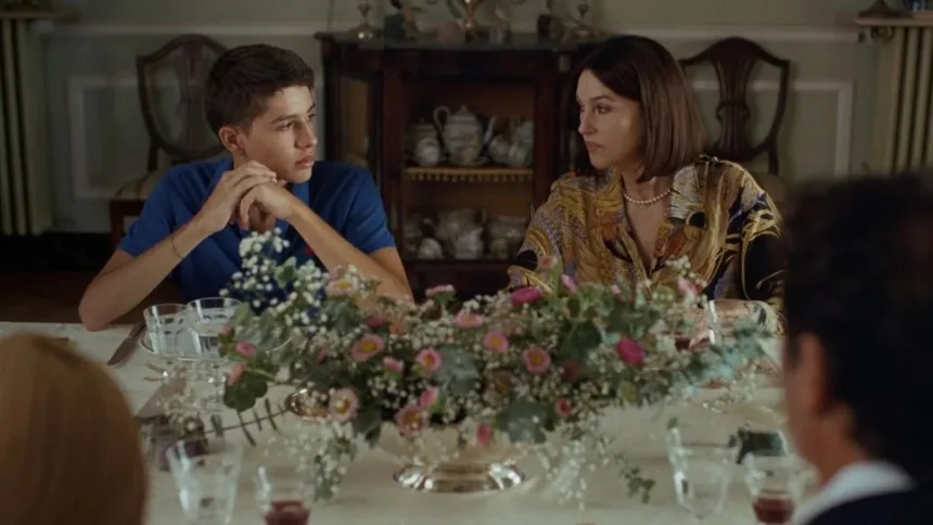 monica-bellucci-plays-a-mother-who-yells-and-is-the-“victim-of-a-social-role”-in-luca-guadagnino-produced-‘kettice’