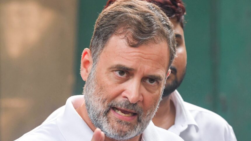 ‘degree-means-nothing-in-india-today’:-rahul-talks-of-‘dard’,-‘data’-and-‘daulat’-at-‘chhatron-ki-goonj’-event