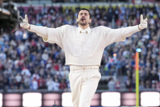 hamish-hamilton’s-best-halftime-show-ever-was-also-his-biggest-technical-gamble