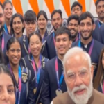 ‘cheer-4-bharat’:-pm-modi-meets-cwg-medal-winners,-shares-new-video