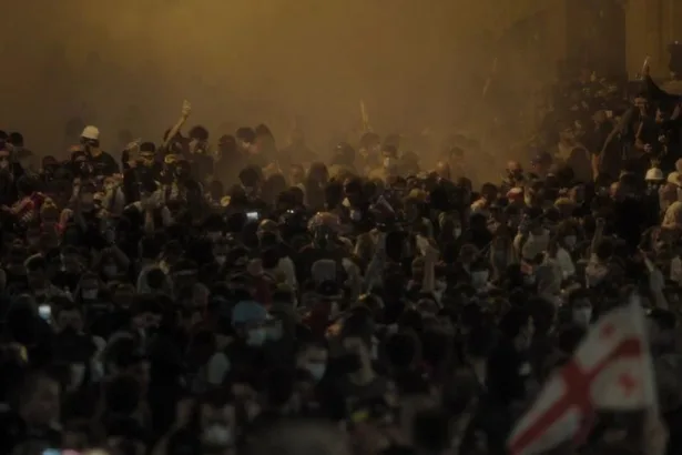 ‘tear-gas’-is-a-fiction-film-shot-inside-georgia-anti-government-protests.-and-it-is-“an-act-of-resistance”