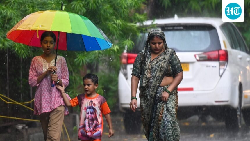 rain-lashes-delhi-as-imd-issues-yellow-alert-across-capital,-ncr