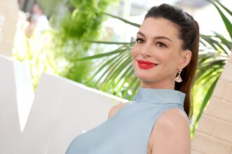 anne-hathaway-on-her-jam-packed-year-of-movies-and-upcoming-adaptation-of-hit-novel-‘yesteryear’