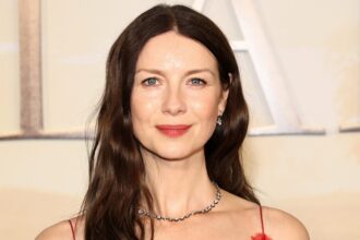 ‘ascension’-thriller-from-alfonso-cuaron-lands-at-apple-tv,-caitriona-balfe-starring