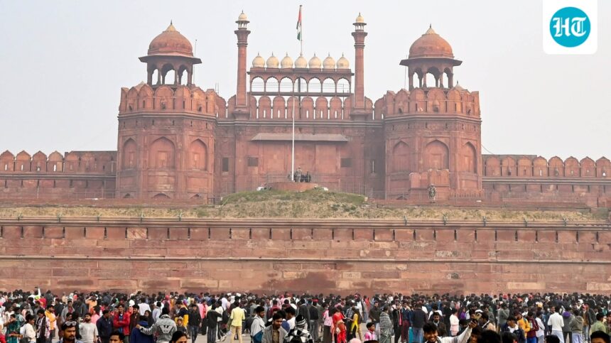 full-vande-mataram-to-ring-out-from-red-fort-for-1st-time-on-independence-day