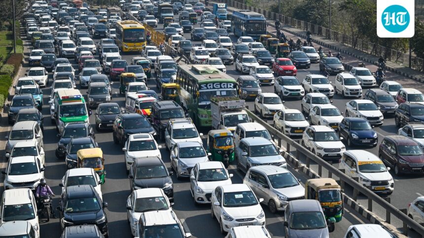sawan-shivratri:-delhi,-noida,-ghaziabad-roads-witness-traffic.-check-routes-to-avoid
