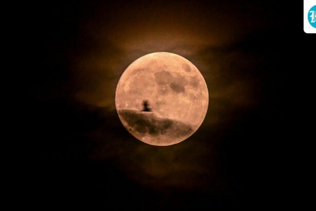 nasa-invites-isro-to-join-moon-base-program-under-artemis-accords