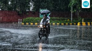 heavy-to-very-heavy-rain-likely-in-parts-of-delhi-over-next-3-hours;-waterlogging,-traffic-snarls-expected