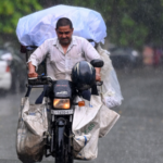 multiple-spells-of-rain-expected-in-delhi-on-tuesday,-imd-issues-yellow-alert