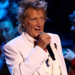 rod-stewart-cancels-farewell-tour-dates-after-coronary-stent-procedure