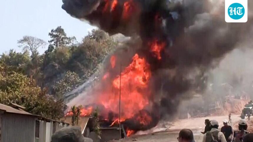 9-houses-set-ablaze-by-unknown-armed-individuals-in-manipur’s-kangpokpi