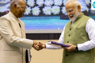 pm-modi-remembers-his-mother-at-ex-president’s-autobiography-launch:-‘even-today,-i-feel-the-void’