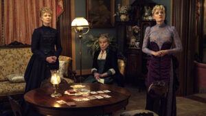 the-america-‘gilded-age’-creator-julian-fellowes-fell-for-is-the-america-he-puts-on-tv
