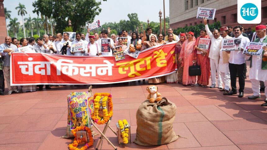 din,-disruptions-and-a-dozen-bills:-monsoon-session-comes-to-a-close