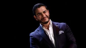 abdul-el-sayed’s-parents:-meet-his-mom,-dad-&-go-inside-his-family’s-story