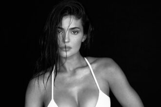 kylie-jenner’s-new-alo-campaign-celebrates-“moments-of-stillness”