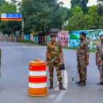 jharkhand-students-block-road-to-protest-headmaster’s-transfer