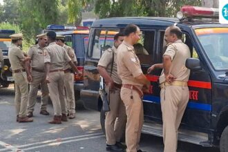 veterinary-doc-dies-by-suicide-after-being-cheated-of-₹1.40cr-in-up:-police