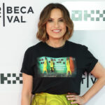 mariska-hargitay-reveals-how-she-decided-to-host-the-emmys:-“why-not?”