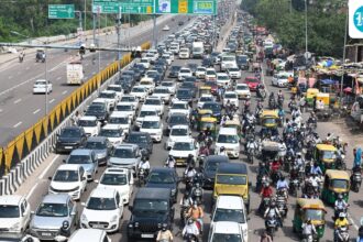 delhi-i-day-traffic-advisory:-roads-near-red-fort-closed,-check-alternate-routes