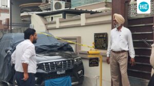 bullet-hits-suv-parked-outside-ex-akal-takht-jathedar-giani-raghbir-singh’s-amritsar-home,-probe-on