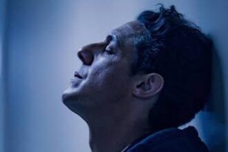‘come-with-me,’-psychological-thriller-starring-theo-rossi-and-ron-perlman,-sells-to-vertical-and-gets-first-trailer-(exclusive)