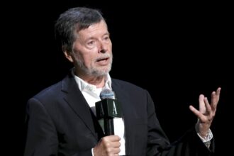 ken-burns-says-election-rigging-fears-unearthed-in-‘american-revolution’-doc-sounded-so-trump-esque-he-had-to-cut-them
