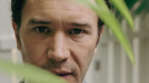 ‘task’-star-tom-pelphrey:-the-one-thing-that-kept-me-up-at-night