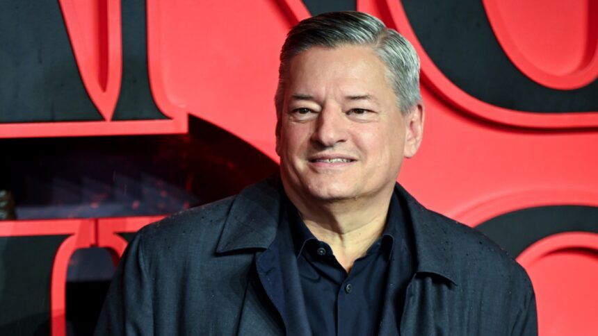 jerry-seinfeld-applauds-ted-sarandos’-impact-on-hollywood:-“the-most-loved-industry-executive-i-have-ever-seen”