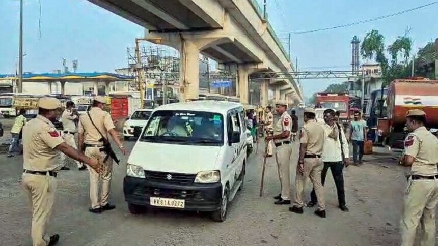 delhi-airport,-high-court,-other-sensitive-locations-receive-bomb-threat-ahead-of-independence-day