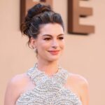 anne-hathaway-says-films-where-dogs-die-“should-automatically-be-rated-r”