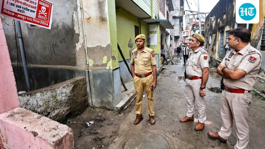 freak-oil-heist-in-rajasthan:-8-thieves-puncture-pipeline-to-steal-20-tonnes-of-crude
