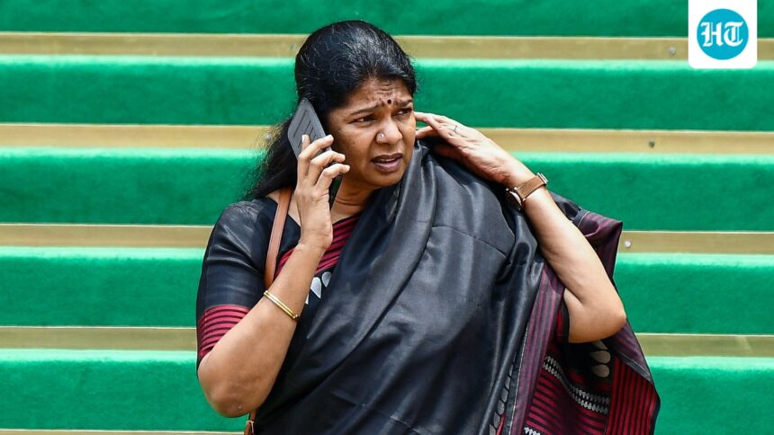 kanimozhi-at-lok-sabha-speaker’s-tea-party-proves-dmk-bjp-pact-brewing:-tamil-nadu-minister