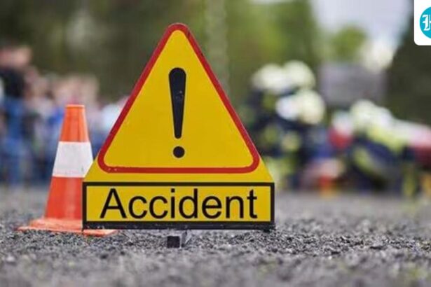 four-killed-after-tractor-trolley-carrying-bricks-overturns-in-lucknow