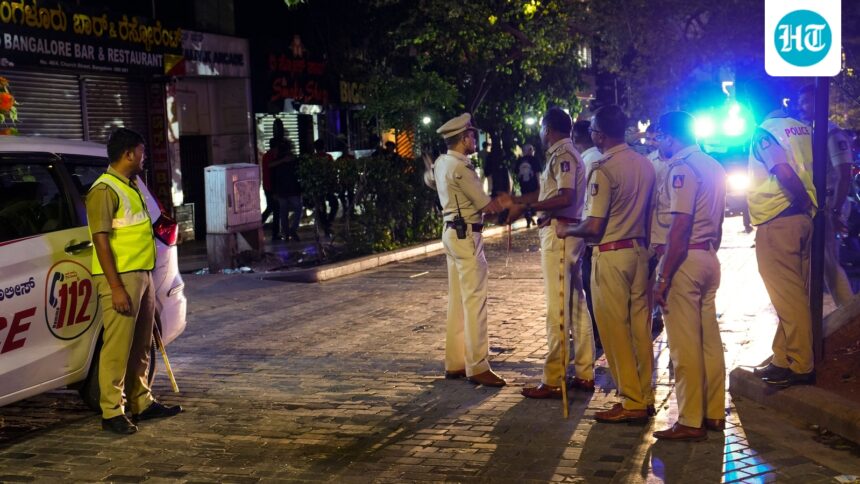 bengaluru-engineer-hits-wife,-smothers-her-with-pillow,-then-dies-by-suicide