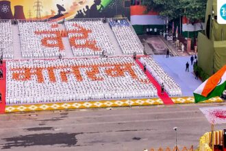 on-video:-vande-mataram-kickstarts-red-fort-independence-day-celebrations-in-a-historic-first