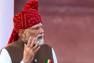 ‘some-enjoyed-making-scary-predictions’:-pm-modi-on-covid,-wars-and-shortage-rumours-in-big-i-day-speech