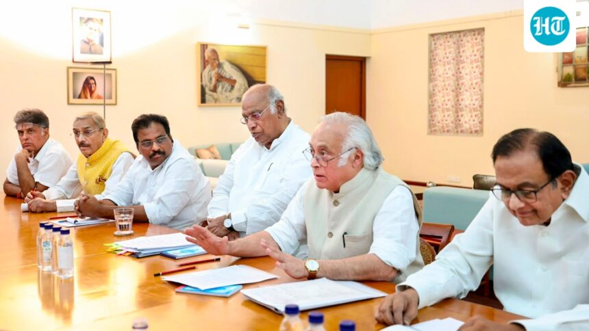 ‘proud-to-be-a-dimaagi-naxal’:-opposition-leaders-after-pm-modi’s-‘isolate-them’-remarks