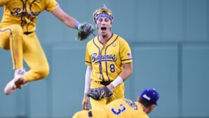who-is-jackson-olson?-meet-the-savannah-bananas’-‘dwts’-star