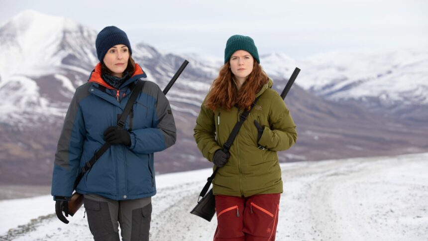 ‘vigil’-season-3-trailer:-suranne-jones-and-rose-leslie-investigate-a-murder-at-an-arctic-research-station-–-and-they-can’t-trust-anybody