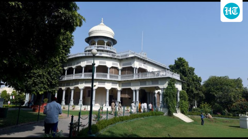 keeping-up-with-up:-will-rahul-convert-crowds-into-votes-in-nehru’s-birthplace