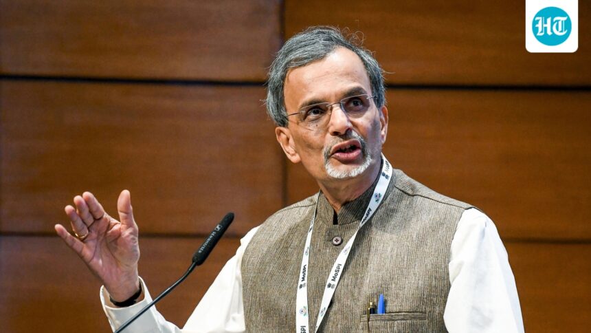 india-should-bring-back-e10-option-to-ease-consumer’s-concerns,-says-chief-economic-advisor
