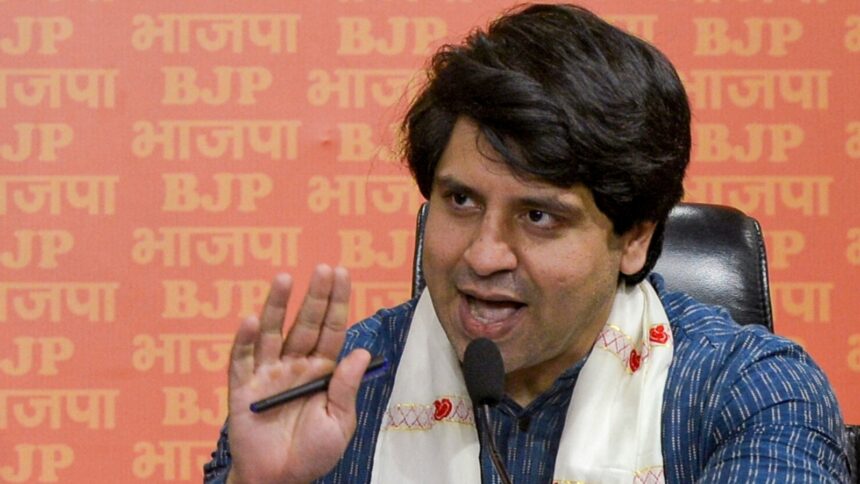 shehzad-poonawalla-‘presses’-bjp-to-accept-resignation-after-first-letter-rejected
