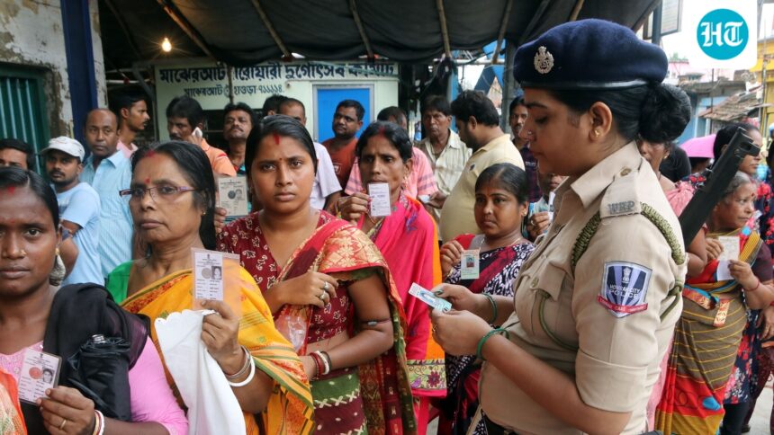 member-details,-aadhaar-link-likely:-delhi-govt-mulls-creation-of-panel-for-family-id-cards