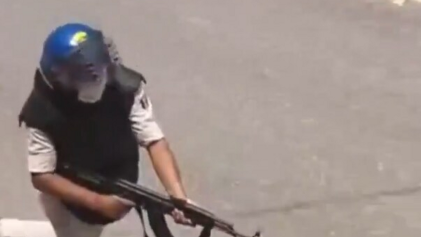 top-cop-in-bihar’s-siwan-transferred-amid-row-over-ak-47-at-student-protest
