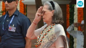 hindu-sena-chief-files-complaint-against-sonia-gandhi-over-‘vande-mataram’-row