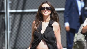 is-anne-hathaway-having-a-boy-or-a-girl?-her-d23-answer-explained