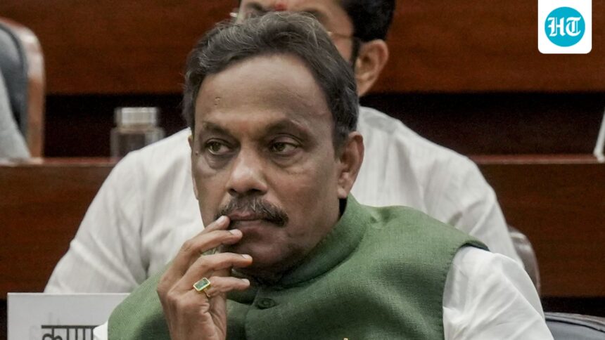 who-is-vinod-tawde?-bjp’s-bihar-strategist-who-cracked-caste-conundrum-now-in-charge-of-up